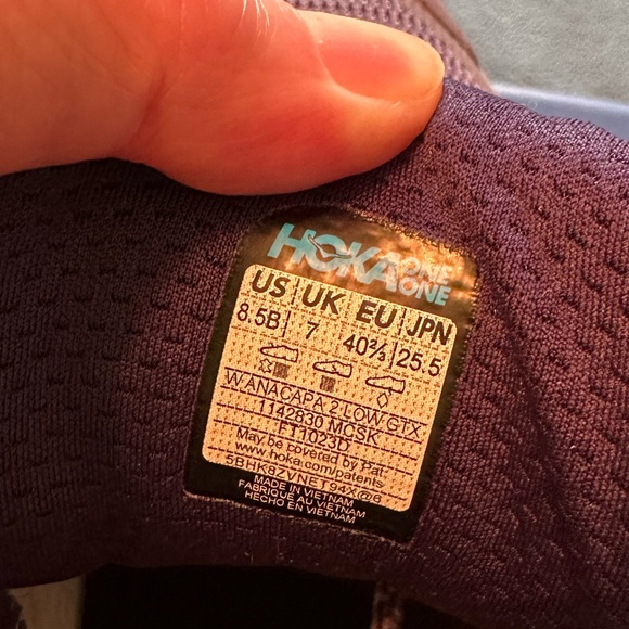 Hoka hiking shoes 8.5 womens - Picture 2 of 5